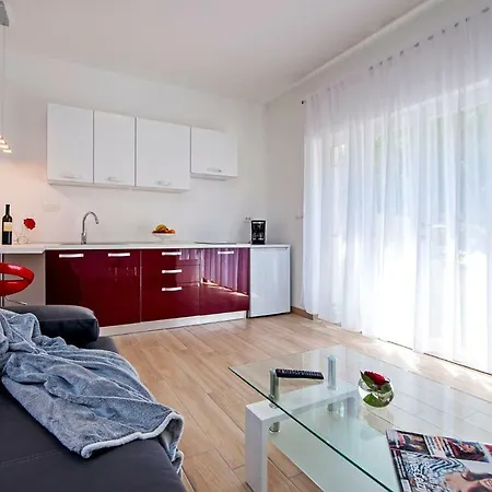 1054 Gasthuis Rovinj