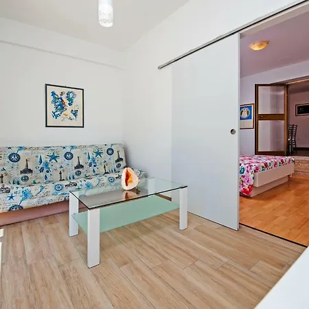 1054 Gasthuis Rovinj